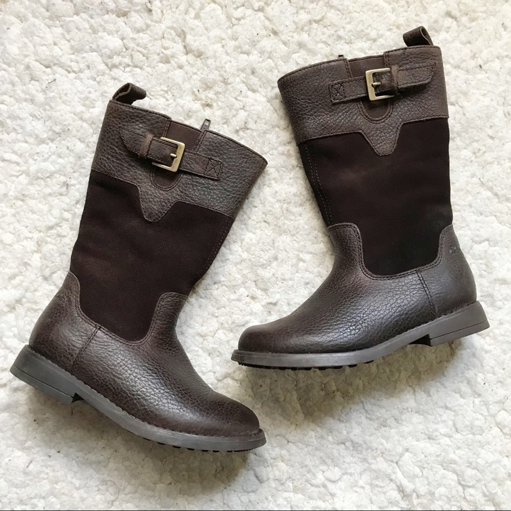 Clarks: Rich Brown Leather Girls Gypsy Stripe T Boot Golden Buckle Style 67574